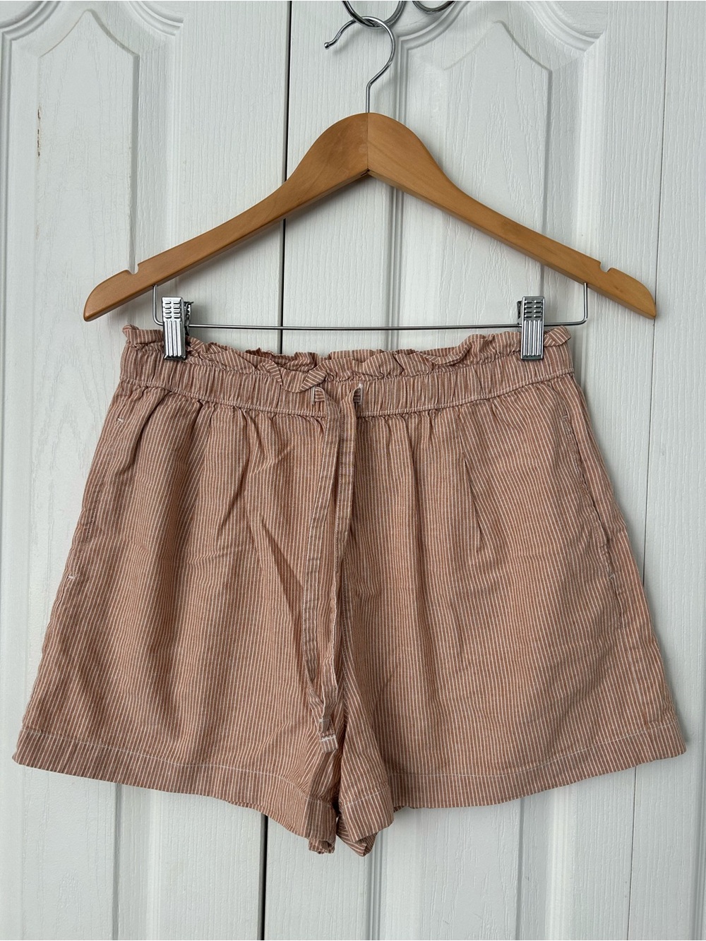 Uniqlo linen blend drawstring shorts